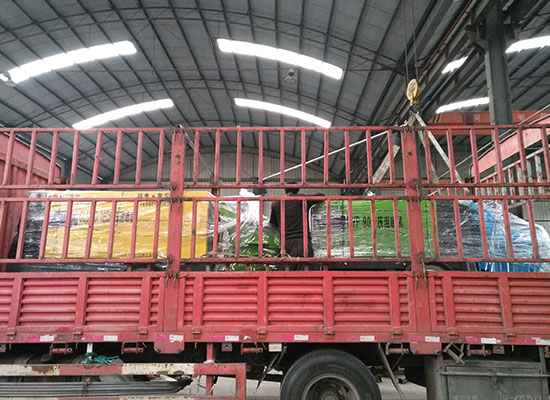 液壓濕噴機(jī)、雙噴液壓濕噴機(jī)發(fā)貨現(xiàn)場